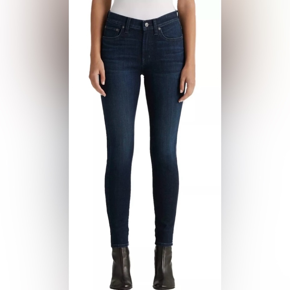 EDWIN Pixie 9”mid-rise Skinny‎ Jean. 29